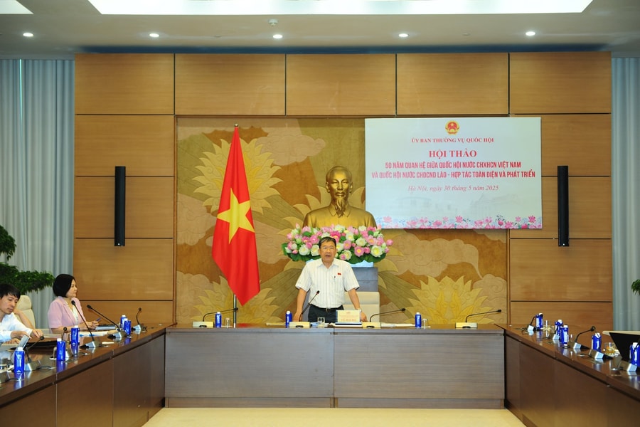 Hội thảo "50 năm quan hệ giữa Quốc hội nước CHXHCN Việt Nam và Quốc hội nước CHDCND Lào - Hợp tác toàn diện và phát triển"