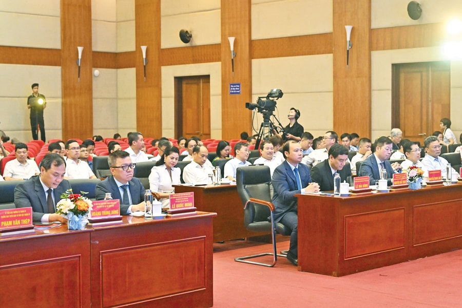 Khai mạc Diễn đàn vai trò của báo chí trong việc thúc đẩy phát triển các ngành công nghiệp văn hóa