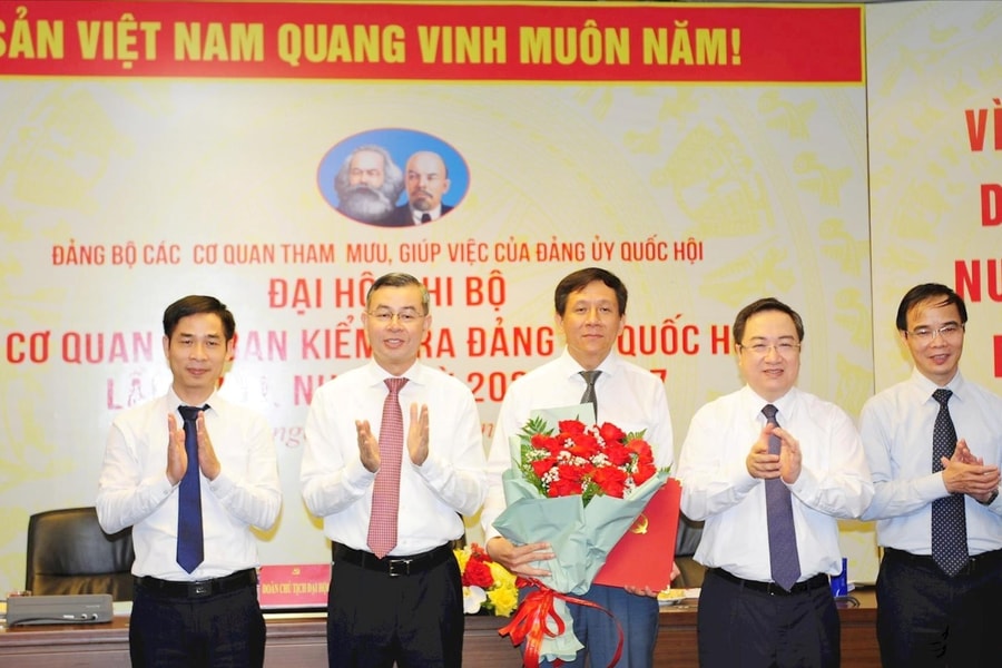 Đại hội Chi bộ Cơ quan Ủy ban Kiểm tra Đảng ủy Quốc hội nhiệm kỳ 2025 - 2027