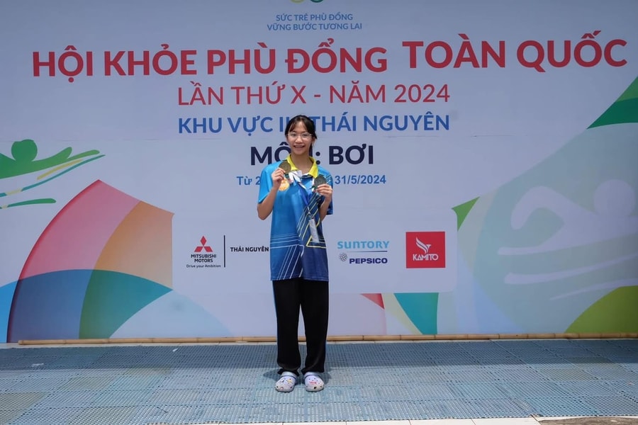 Văn Liên Phương – nữ sinh giỏi thể thao và học lực toàn diện