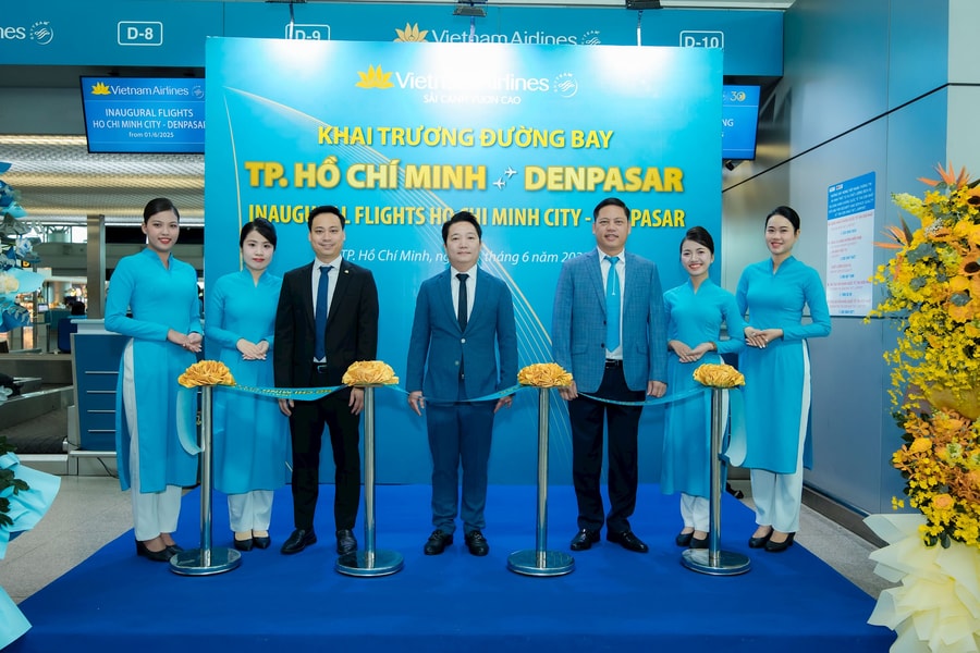 Vietnam Airlines chính thức khai trương đường bay thẳng TP Hồ Chí Minh – Bali