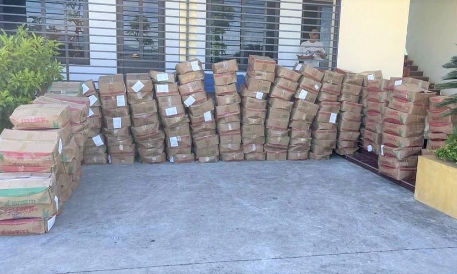 Phát hiện xe khách vận chuyển hơn 112.000 gói măng tẩm gia vị không rõ nguồn gốc