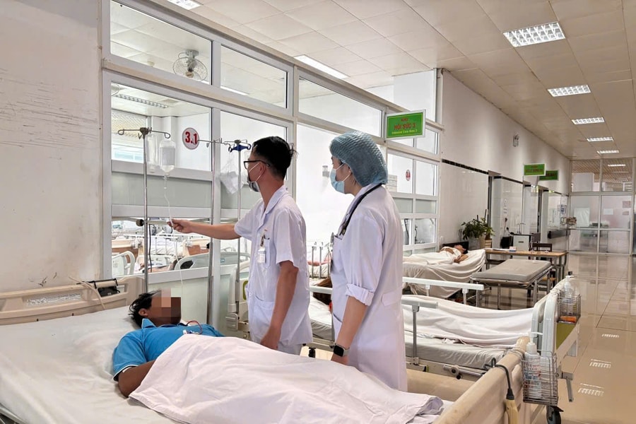 Ăn nhầm nấm lạ, hiểm họa từ bữa cơm gia đình