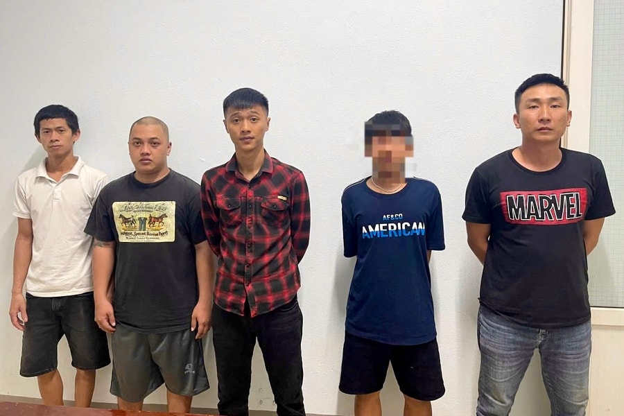 Đắk Lắk: Bắt khẩn cấp 2 đối tượng đánh nhau trước cổng Bệnh viện Đa khoa vùng Tây Nguyên