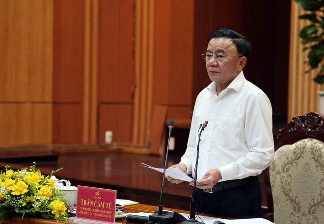 Thường trực Ban Bí thư Trần Cẩm Tú làm việc với Ban Thường vụ Tỉnh ủy Quảng Nam