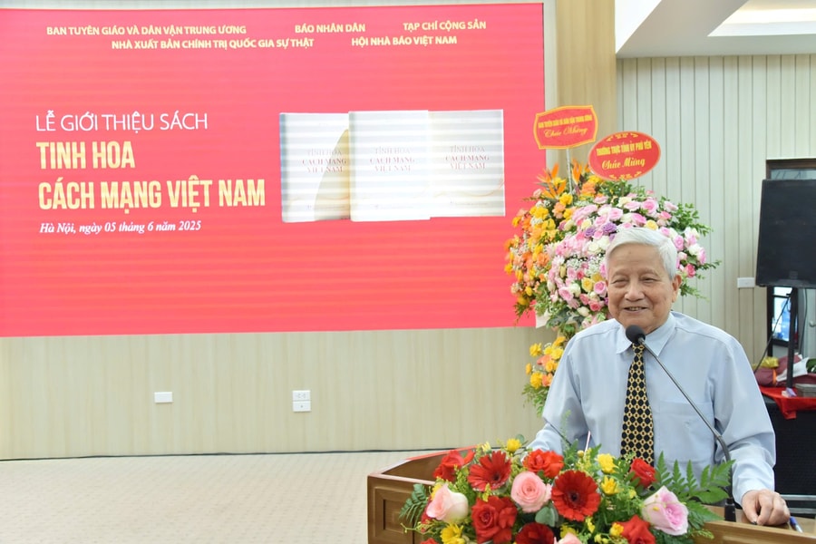 Ra mắt sách “Tinh hoa cách mạng Việt Nam” của nhà báo Hà Đăng