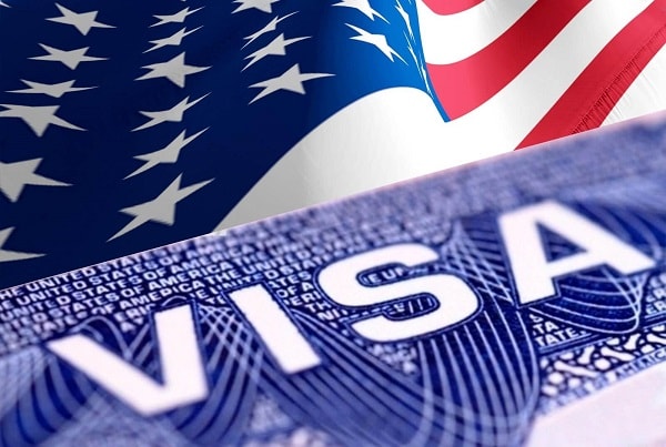 Để được “duyệt” visa Mỹ nhanh, chỉ cần trả 1.000 USD?