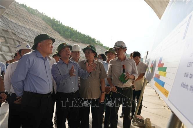 Kiểm tra tiến độ dự án cao tốc Bắc - Nam tại Bình Định