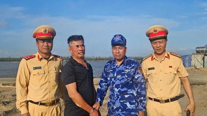 Bắt giữ đối tượng tàng trữ trái phép chất ma túy