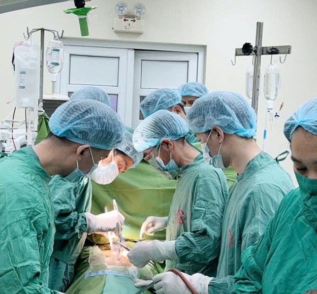 Kích hoạt báo động đỏ, cứu sống bệnh nhân vỡ tim sau tai nạn giao thông