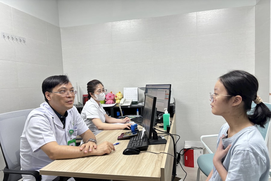 Kỳ tích y khoa: Ca vỡ phế quản gốc hai bên đầu tiên được cứu sống tại Việt Nam