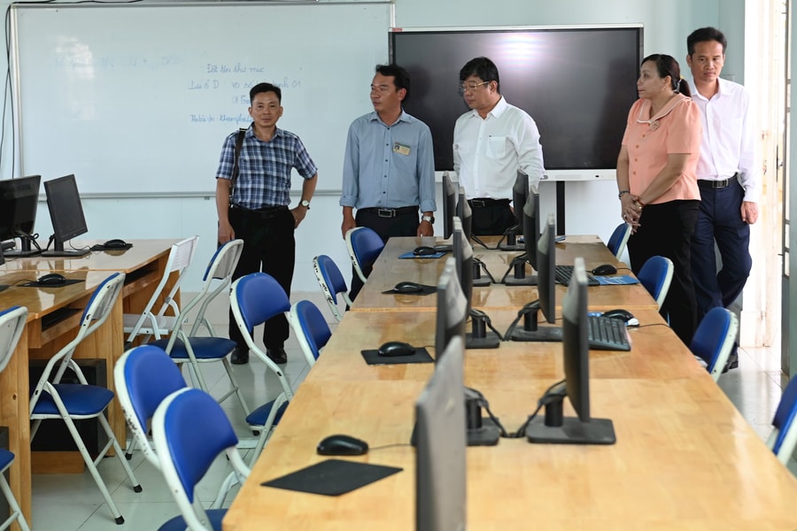 Bảo đảm cân đối tài chính triển khai chủ trương miễn học phí