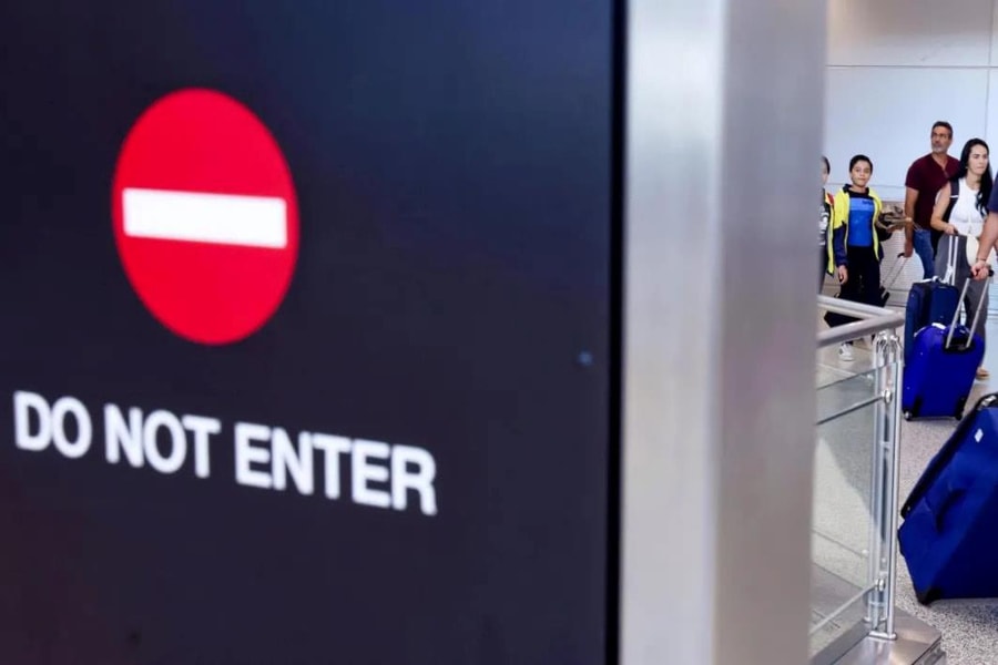 Chính quyền Donald Trump xem xét mở rộng lệnh cấm nhập cảnh đối với 36 quốc gia