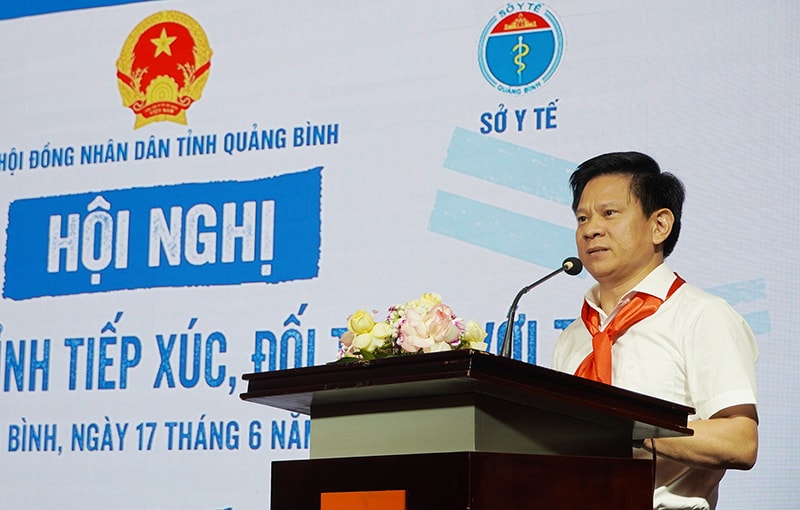 Lãnh đạo tỉnh Quảng Bình tiếp xúc, đối thoại với trẻ em