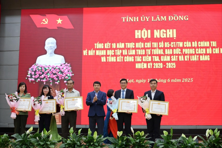 Lâm Đồng: Tiếp tục đẩy mạnh học tập và làm theo tư tưởng, đạo đức, phong cách Hồ Chí Minh