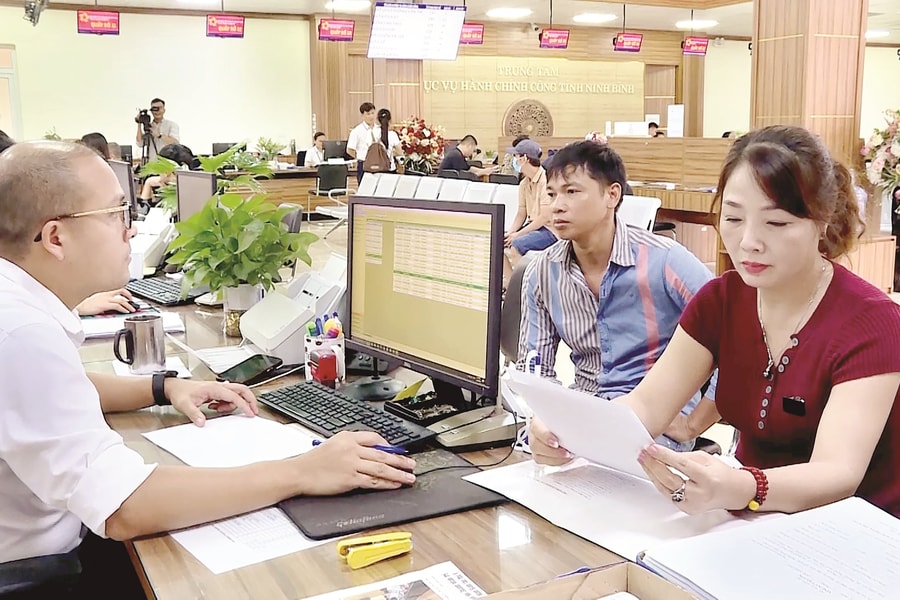 Đẩy mạnh chuyển đổi số để chính quyền 2 cấp vận hành thông suốt, hiệu quả