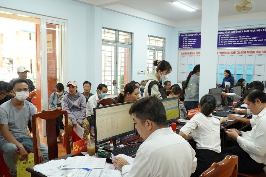 36 xã, phường mới ở Bình Dương xử lý hơn 19.000 hồ sơ sau 3 ngày vận hành thử nghiệm