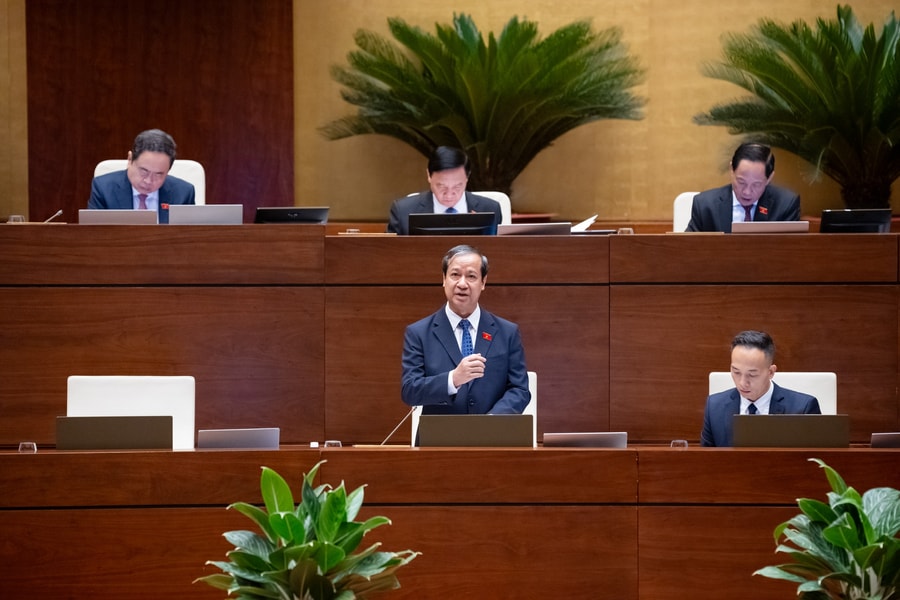 Cần nhìn lại cách “tự chủ” để không vô tình làm teo tóp đại học công lập