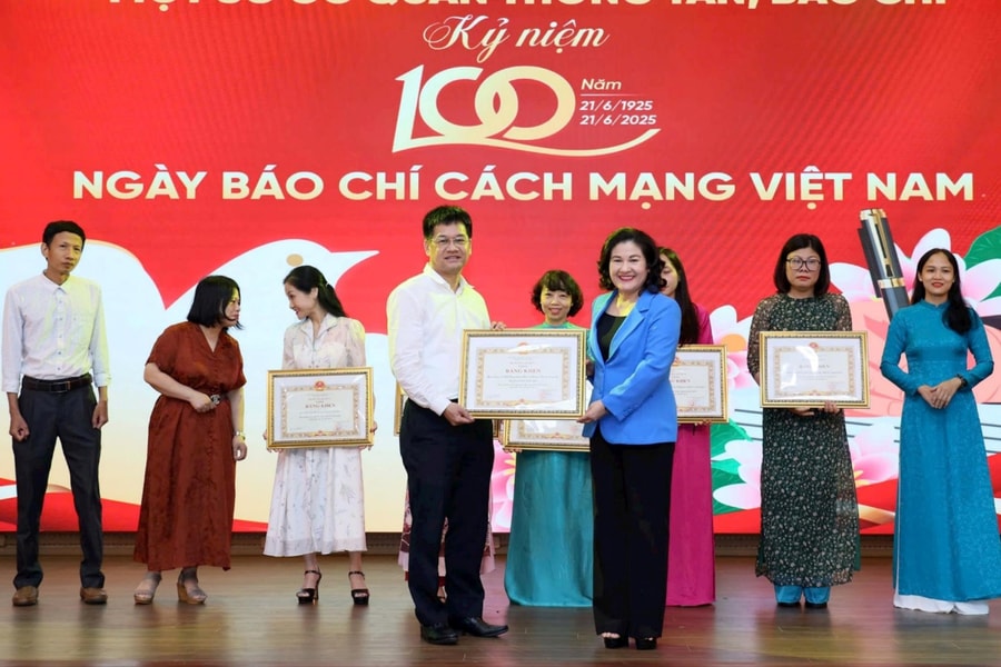 Bộ Nội vụ gặp mặt báo chí nhân kỷ niệm 100 năm Ngày Báo chí Cách mạng Việt Nam