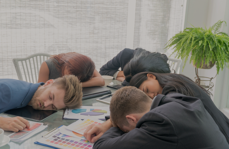 Càng “cày cuốc” càng kiệt quệ: Sự thật về làm việc quá 40 giờ/tuần