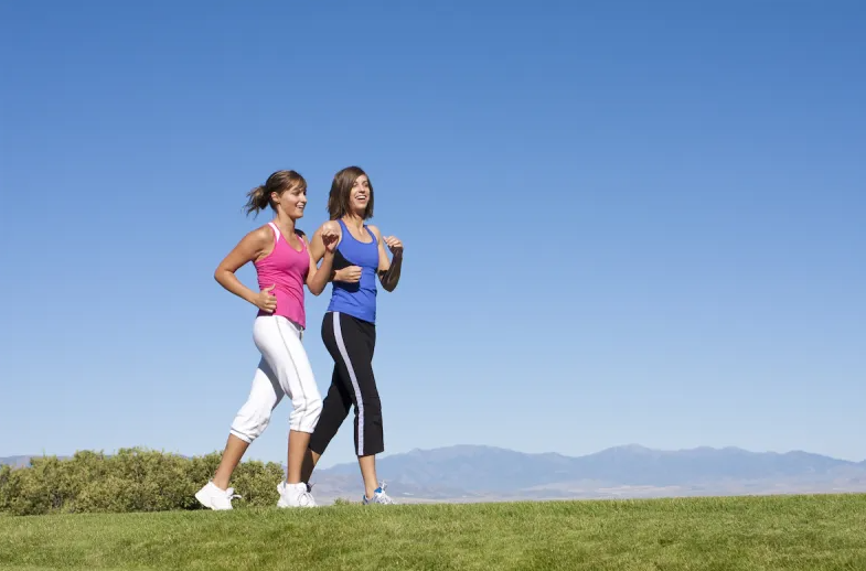 Đi bộ đúng cách: Đốt mỡ, tăng cơ mỗi ngày