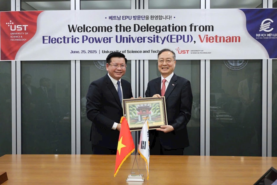 Trường Đại học Điện lực mở rộng hợp tác nghiên cứu và đào tạo với Đại học Khoa học và Công nghệ Hàn Quốc