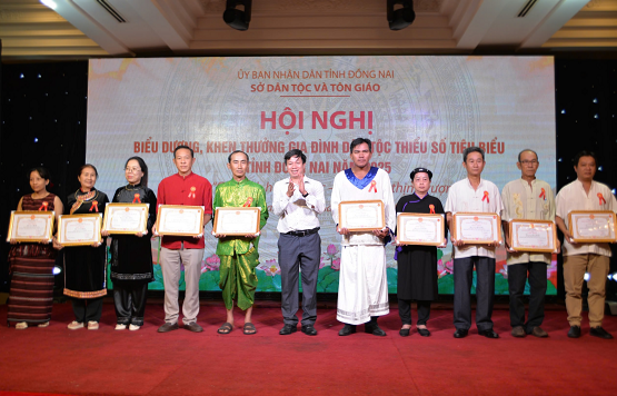 Tỉnh Đồng Nai khen thưởng 50 gia đình dân tộc thiểu số tiêu biểu 2025