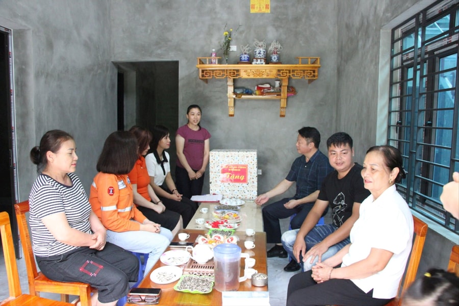 Công ty Núi Pháo hỗ trợ xây dựng nhà đại đoàn kết