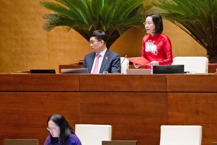 Thông qua Luật sửa đổi, bổ sung một số điều của Luật Mặt trận Tổ quốc Việt Nam, Luật Công đoàn, Luật Thanh niên và Luật Thực hiện dân chủ ở cơ sở