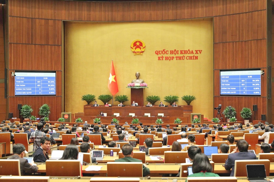 Quốc hội thông qua Luật sửa đổi, bổ sung một số điều của 11 luật về quân sự, quốc phòng