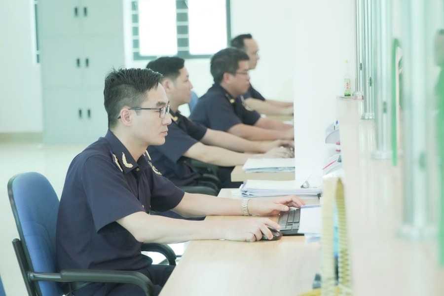 Hơn 50.000 tờ khai xuất nhập khẩu được xử lý trong ngày 1/7
