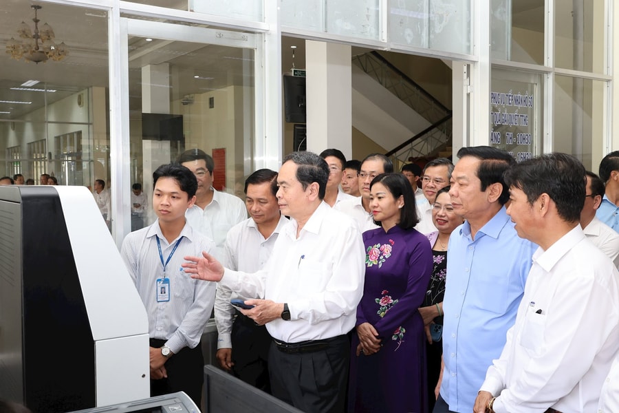 Nhanh chóng ổn định bộ máy, đảm bảo quyền lợi người dân và doanh nghiệp