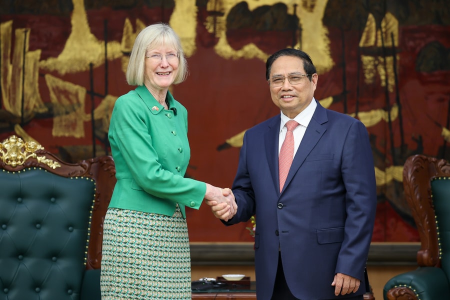 Thủ tướng đề nghị Australia hỗ trợ triển khai Đề án “đưa tiếng Anh thành ngôn ngữ thứ hai trong trường học”