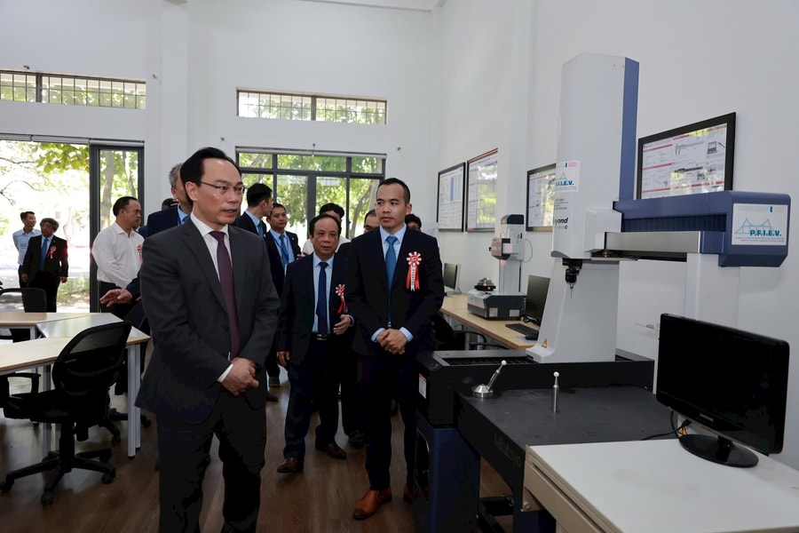 Trường Đại học Bách khoa Đà Nẵng đưa vào vận hành phòng thí nghiệm trọng điểm Quốc gia