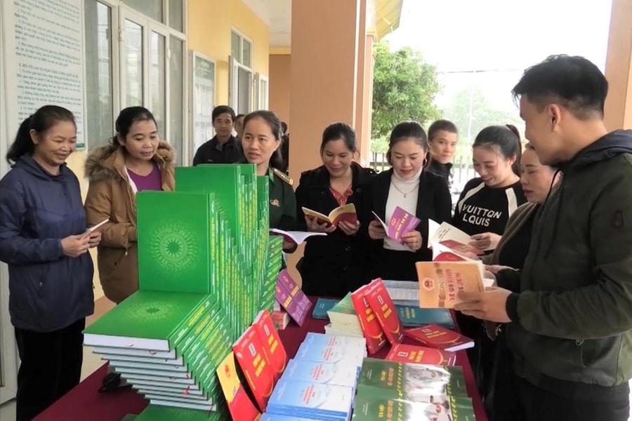 Tăng tốc số hóa, hoàn thiện thể chế, hướng tới người dân