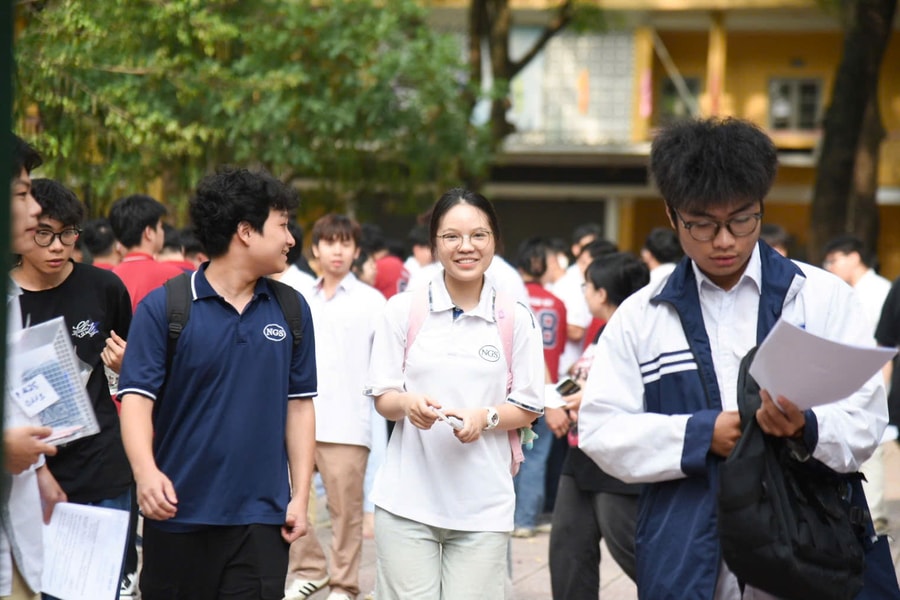 Đáp án môn Văn thi tốt nghiệp THPT năm 2025 theo chương trình GDPT 2006