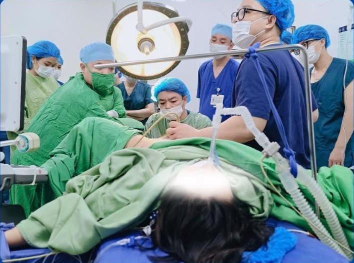 Cấp cứu sản phụ xuất huyết ồ ạt sau 12 ngày sinh thường, bác sĩ khuyến cáo