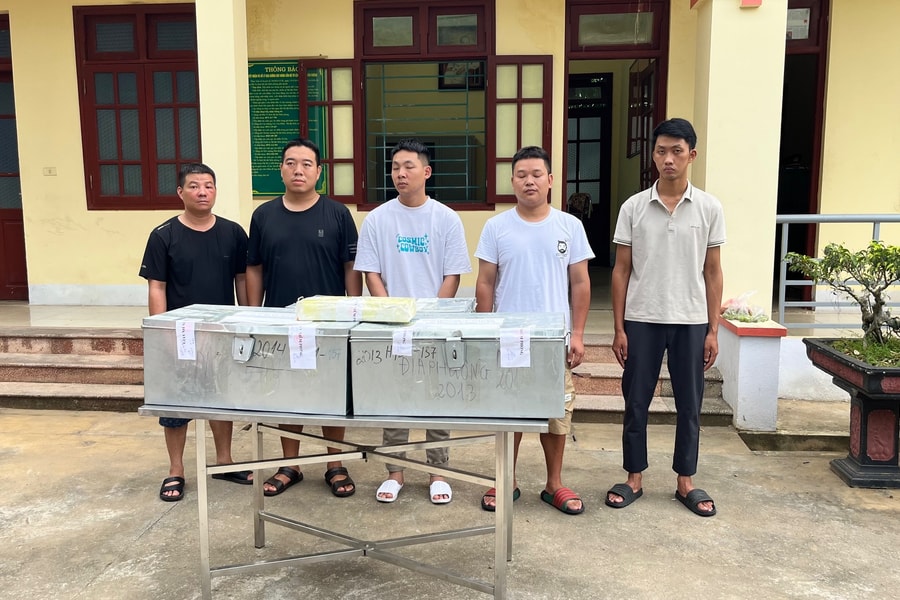 Lào Cai: Triệt phá đường dây vận chuyển bạc qua biên giới