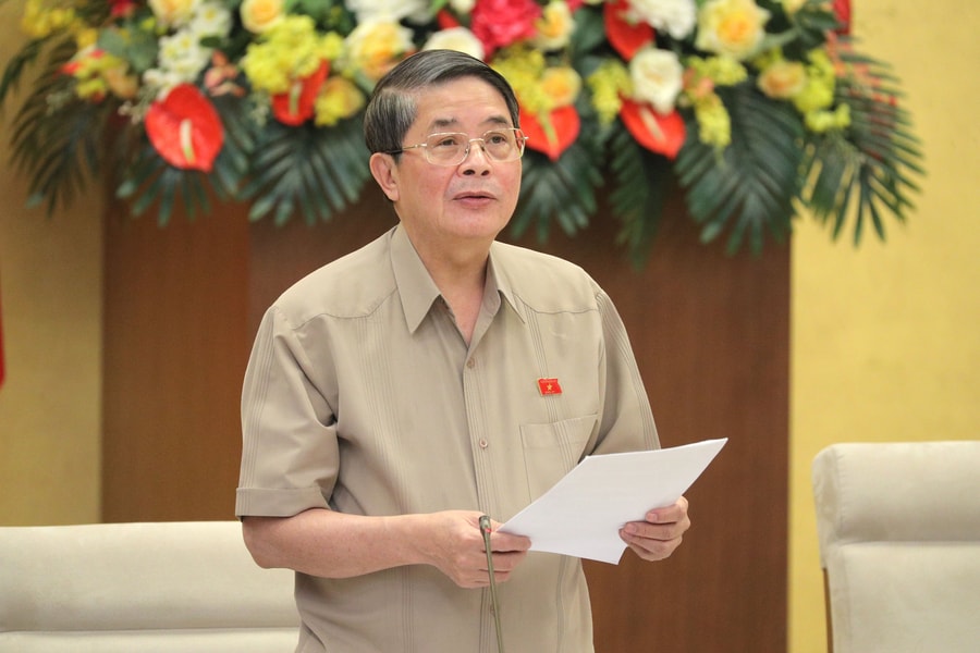 Trình Quốc hội quyết định việc kéo dài thời kỳ ổn định ngân sách nhà nước giai đoạn 2022 - 2025 sang năm 2026