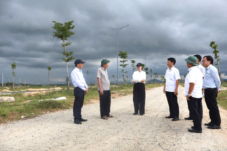 Đồng hành tháo gỡ những vấn đề cử tri kiến nghị