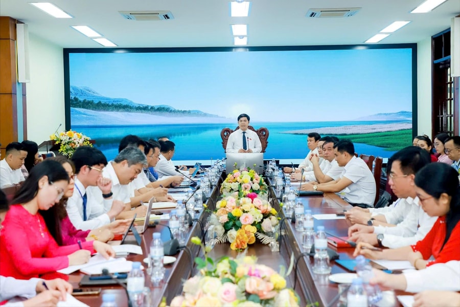 Gỡ vướng cho chính quyền cơ sở sau sáp nhập