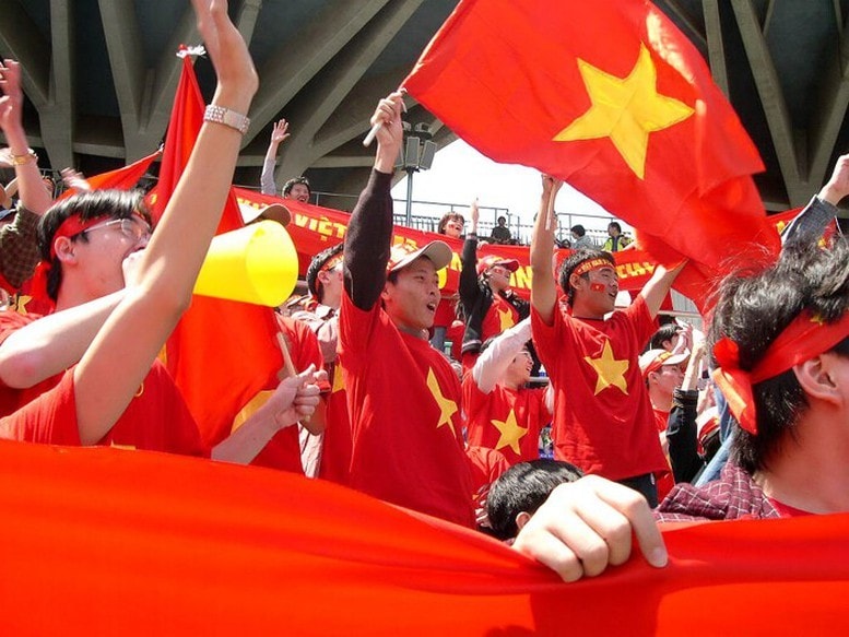 Bài 2: Người dân được thụ hưởng thành quả từ sự phát triển