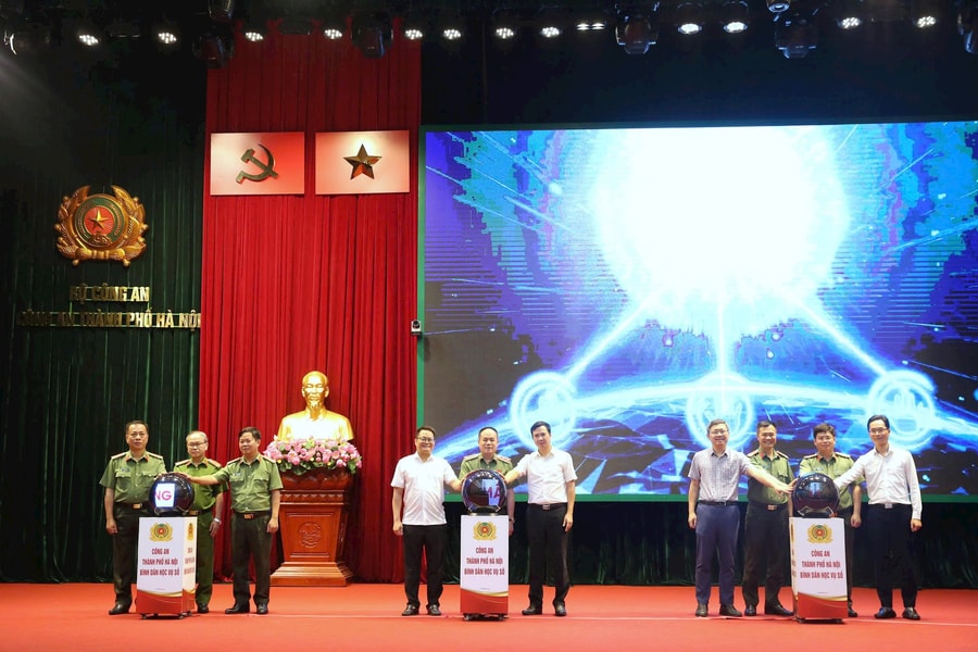 Công an Thủ đô gương mẫu đi đầu trong đào tạo và làm chủ khoa học công nghệ, vững bước tiến vào kỷ nguyên số