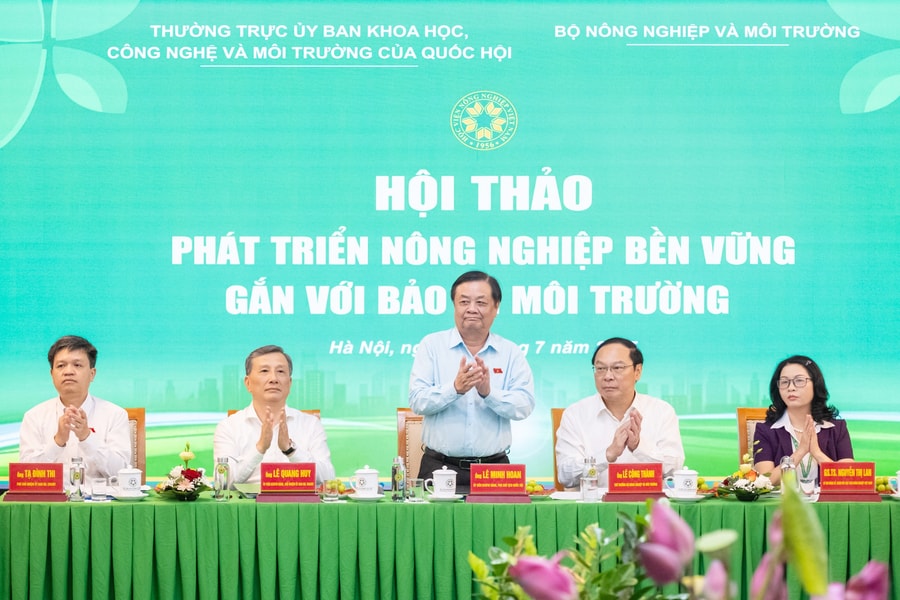 Phó Chủ tịch Quốc hội Lê Minh Hoan chủ trì Hội thảo phát triển nông nghiệp bền vững gắn với bảo vệ môi trường
