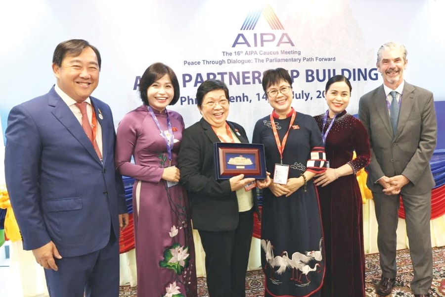 Đoàn Đại biểu Quốc hội Việt Nam tham dự Hội nghị AIPA CAUCUS lần thứ 16