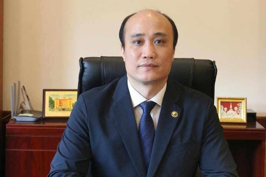 PGS.TS. Tô Văn Hoà giữ chức vụ Hiệu trưởng Trường ĐH Luật Hà Nội