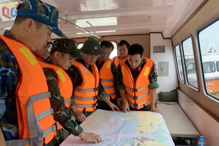 Bộ GD-ĐT thăm hỏi, chia buồn sâu sắc tới các nạn nhân vụ lật tàu du lịch tại Quảng Ninh