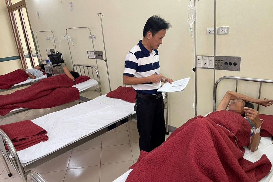 Huế: Số ca ngộ độc thực phẩm sau ăn đám giỗ tăng lên 19 người