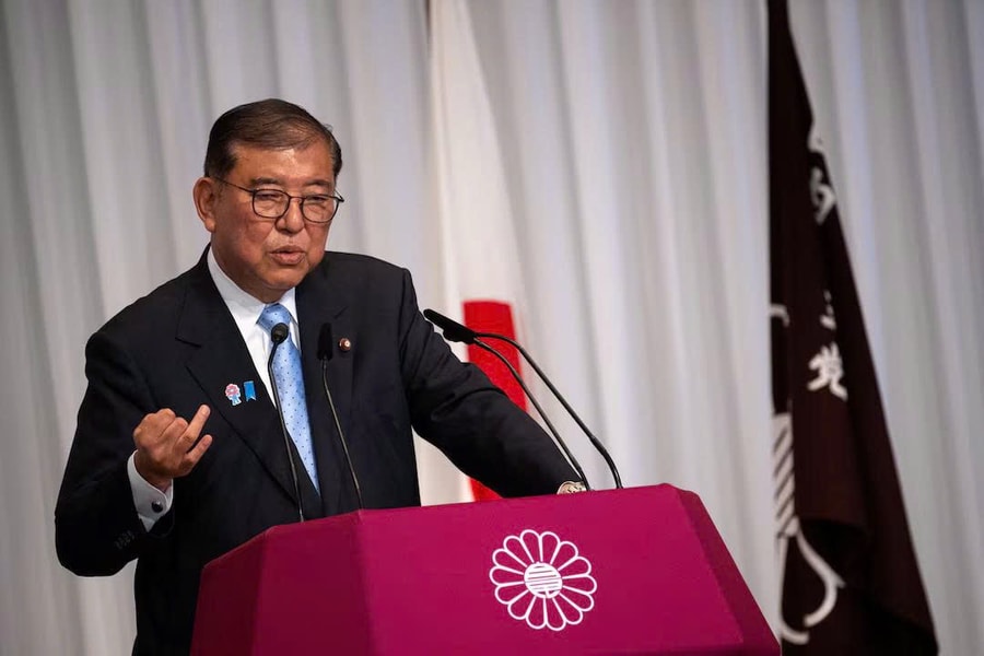 Thủ tướng Nhật Bản tuyên bố tại vị bất chấp thất bại bầu cử