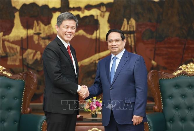 Thủ tướng Phạm Minh Chính tiếp Bộ trưởng Điều phối Dịch vụ công, Bộ trưởng Quốc phòng Singapore
